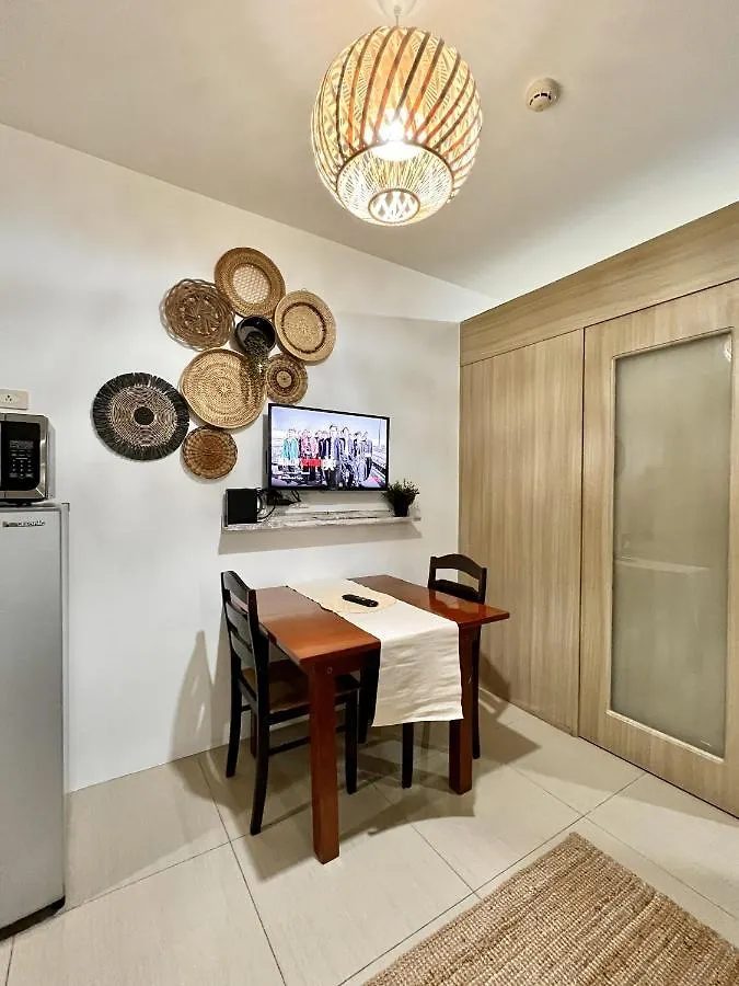 Shore House @ Moa Manila Apartman